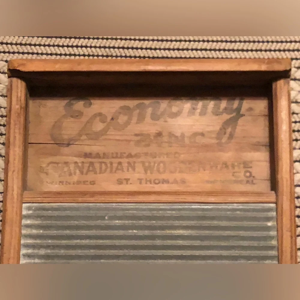 Vintage Economy Zinc Washboard - Picture 2 of 4